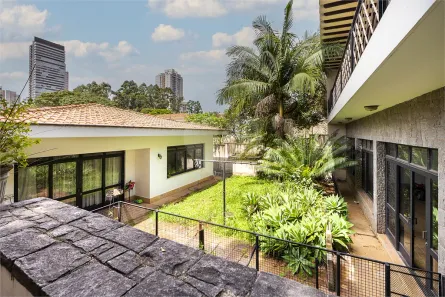 Casa com 4 Quartos à venda, 450m² no Campo Belo, São Paulo