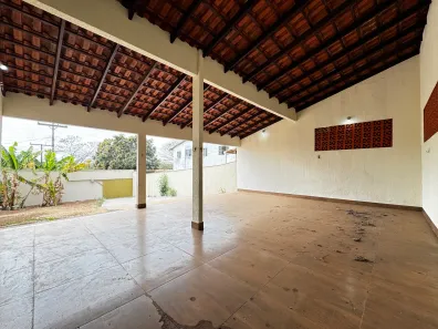 Casa com 2 Quartos à venda, 177m² no Setor Urias Magalhães, Goiânia