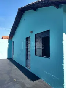 Casa com 2 Quartos à venda, 169m² no Jardim Roberto Selmi Dei, Araraquara