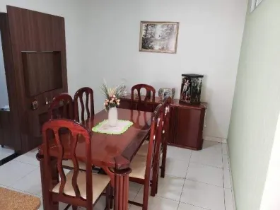 Casa com 3 Quartos à venda, 180m² no Santa Mônica, Uberlândia