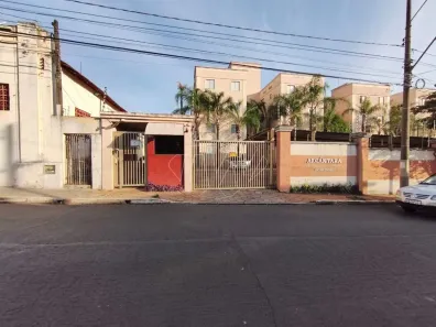 Apartamento com 2 Quartos para alugar, 45m² no Vila Xavier (Vila Xavier), Araraquara