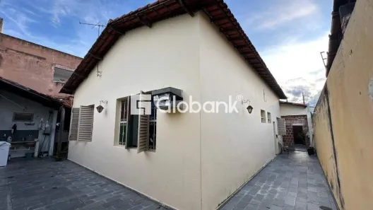 Casa com 3 Quartos à venda, 130m² no Clarindo Lopes, Montes Claros