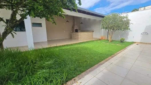 Casa com 4 Quartos à venda, 260m² no Cidade Jardim, Uberlândia