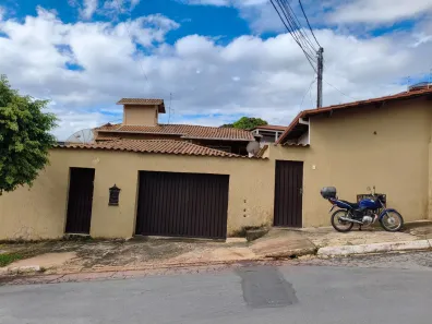Casa com 3 Quartos à venda, 300m² no Novo Eldorado, Contagem