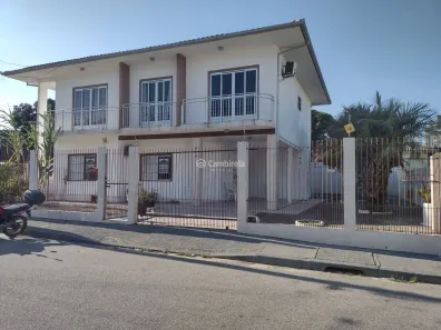 Casa com 2 Quartos para alugar, 100m² no Nossa Senhora do Rosário, São José