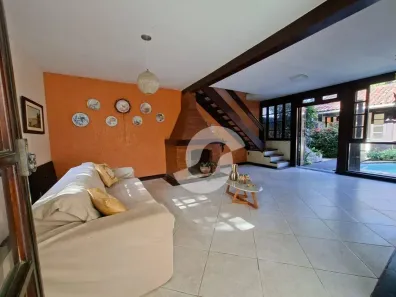 Casa de Condomínio com 4 Quartos à venda, 254m² no Itaipu, Niterói
