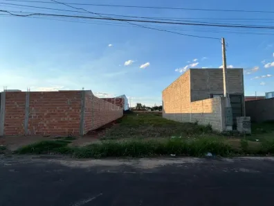 Lote/Terreno à venda, 250m² no Jardim Tabapuã (Vila Xavier), Araraquara