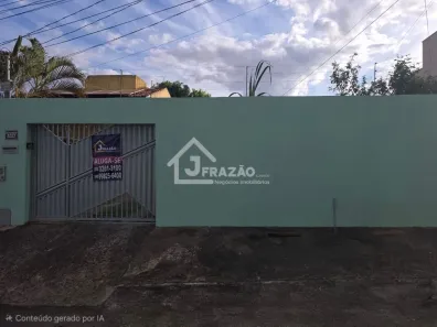 Casa com 3 Quartos para alugar, 76m² no Goiânia 2, Goiânia
