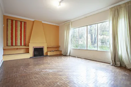 Casa com 3 Quartos à venda, 244m² no Cidade Jardim, São Paulo