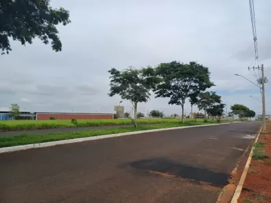 Lote/Terreno à venda, 275m² no Grand Ville, Uberlândia