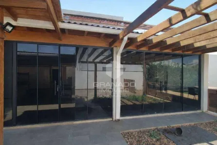 Casa de Condomínio com 3 Quartos para alugar, 87m² no Jardim das Estações, Maringá