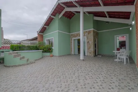 Casa com 3 Quartos à venda, 145m² no Parque Turistico, Peruíbe