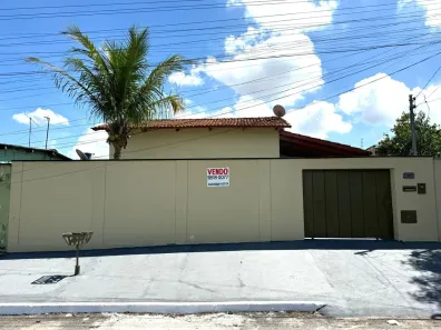 Casa com 4 Quartos à venda, 360m² no Jardim Maria Inês, Aparecida de Goiânia