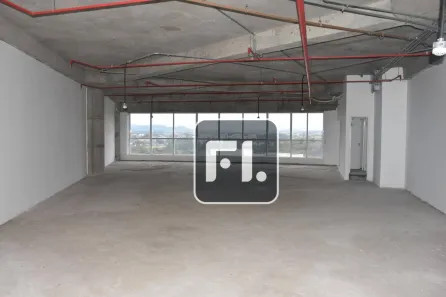 Sala Comercial para alugar, 1626m² no Green Valley Alphaville, Barueri