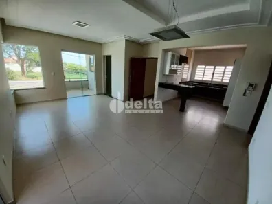Casa com 4 Quartos à venda, 220m² no Jardim Inconfidência, Uberlândia