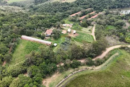 Fazenda/Sítio com 3 Quartos à venda, 250m² no Centro, Pedreira