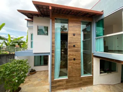 Casa com 3 Quartos à venda, 205m² no Alto Caiçaras, Belo Horizonte