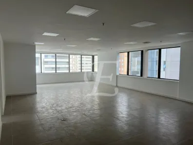 Prédio Comercial para alugar, 250m² no Itaim Bibi, São Paulo