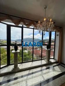 Sobrado com 4 Quartos à venda, 427m² no Jardim Del Rey, Poços de Caldas