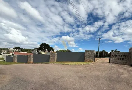 Lote/Terreno à venda, 812m² no Butiatuvinha, Curitiba