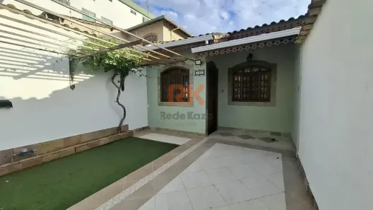 Casa com 2 Quartos para alugar, 90m² no Santa Amélia, Belo Horizonte