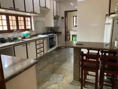 Sobrado com 4 Quartos à venda, 471m² no Vila Suissa, Mogi das Cruzes