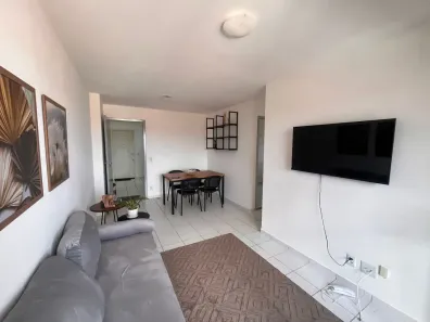 Apartamento com 2 Quartos para alugar, 55m² no Candelária, Natal