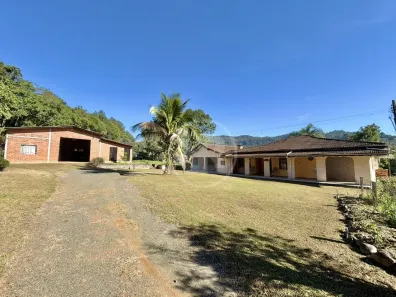 Fazenda/Sítio com 4 Quartos à venda, 300m² no Itoupava Central, Blumenau