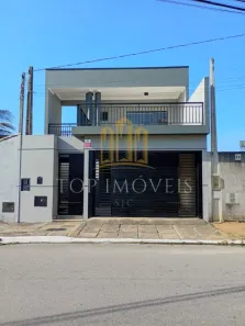 Sobrado com 3 Quartos à venda, 200m² no Parque Residencial Santo André, Caçapava