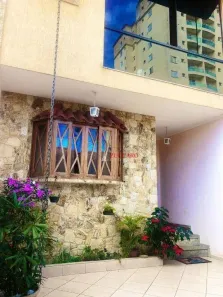 Sobrado com 4 Quartos à venda, 205m² no Jardim Barbosa, Guarulhos