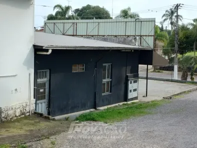 Sala Comercial para alugar, 200m² no Ana Rech, Caxias do Sul
