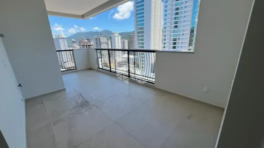 Apartamento com 4 Quartos à venda, 190m² no Meia Praia, Itapema