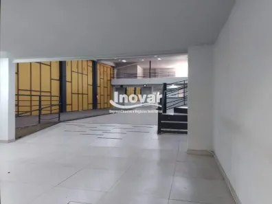 Galpão/Depósito/Armazém para alugar, 600m² no Santa Efigênia, Belo Horizonte