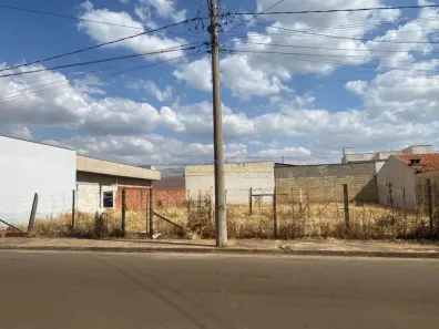 Lote/Terreno à venda, 250m² no Jardim Embaré, São Carlos