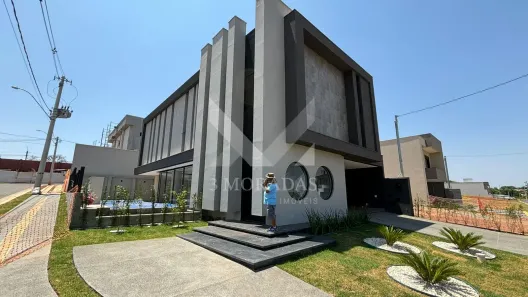 Casa de Condomínio com 3 Quartos à venda, 285m² no Jardins Sevilha, Aparecida de Goiânia