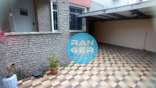 Casa com 2 Quartos à venda, 200m² no Embaré, Santos