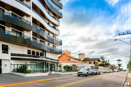 Apartamento com 3 Quartos para alugar, 240m² no Balneário, Florianópolis
