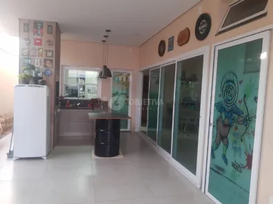 Casa com 3 Quartos à venda, 242m² no Segismundo Pereira, Uberlândia