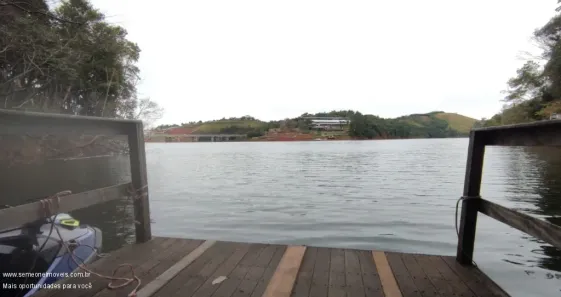 Fazenda/Sítio com 6 Quartos à venda, 167m² no Centro, Igaratá