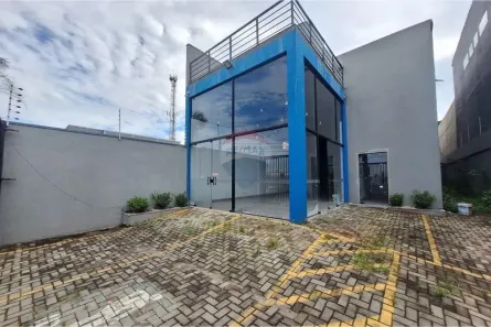Ponto Comercial para alugar, 200m² no Nova Cerejeira, Atibaia