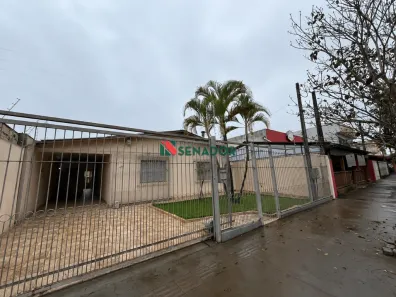 Casa com 3 Quartos para alugar, 193m² no Parque Residencial Joaquim Toledo Piza, Londrina