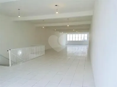 Prédio Comercial à venda, 600m² no Quarta Parada, São Paulo