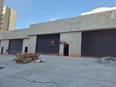 Galpão/Depósito/Armazém para alugar, 236m² no Jardim Santa Helena, Suzano