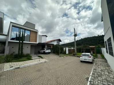 Casa de Condomínio com 3 Quartos à venda, 169m² no Vina Del Mar, Juiz de Fora