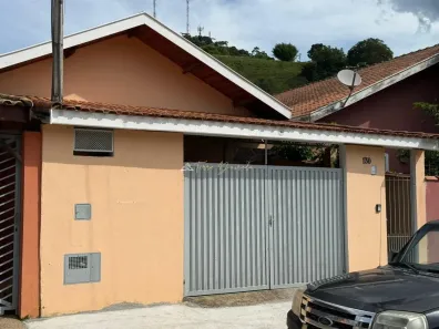 Casa com 3 Quartos à venda, 150m² no Jardim Santa Terezinha, São Bento do Sapucaí