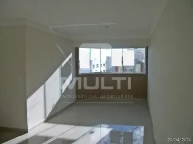 Apartamento com 3 Quartos para alugar, 105m² no Tabajaras, Uberlândia