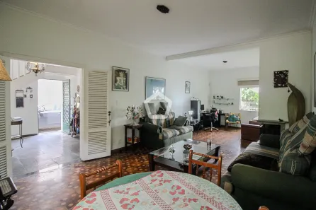 Casa com 4 Quartos à venda, 260m² no Pacaembu, São Paulo