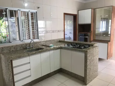 Casa com 3 Quartos para alugar, 170m² no Vila Monte Alegre, Paulínia