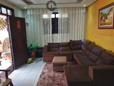 Casa com 3 Quartos à venda, 268m² no Planalto, Natal