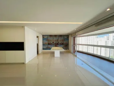 Apartamento com 4 Quartos à venda, 210m² no Moema, São Paulo